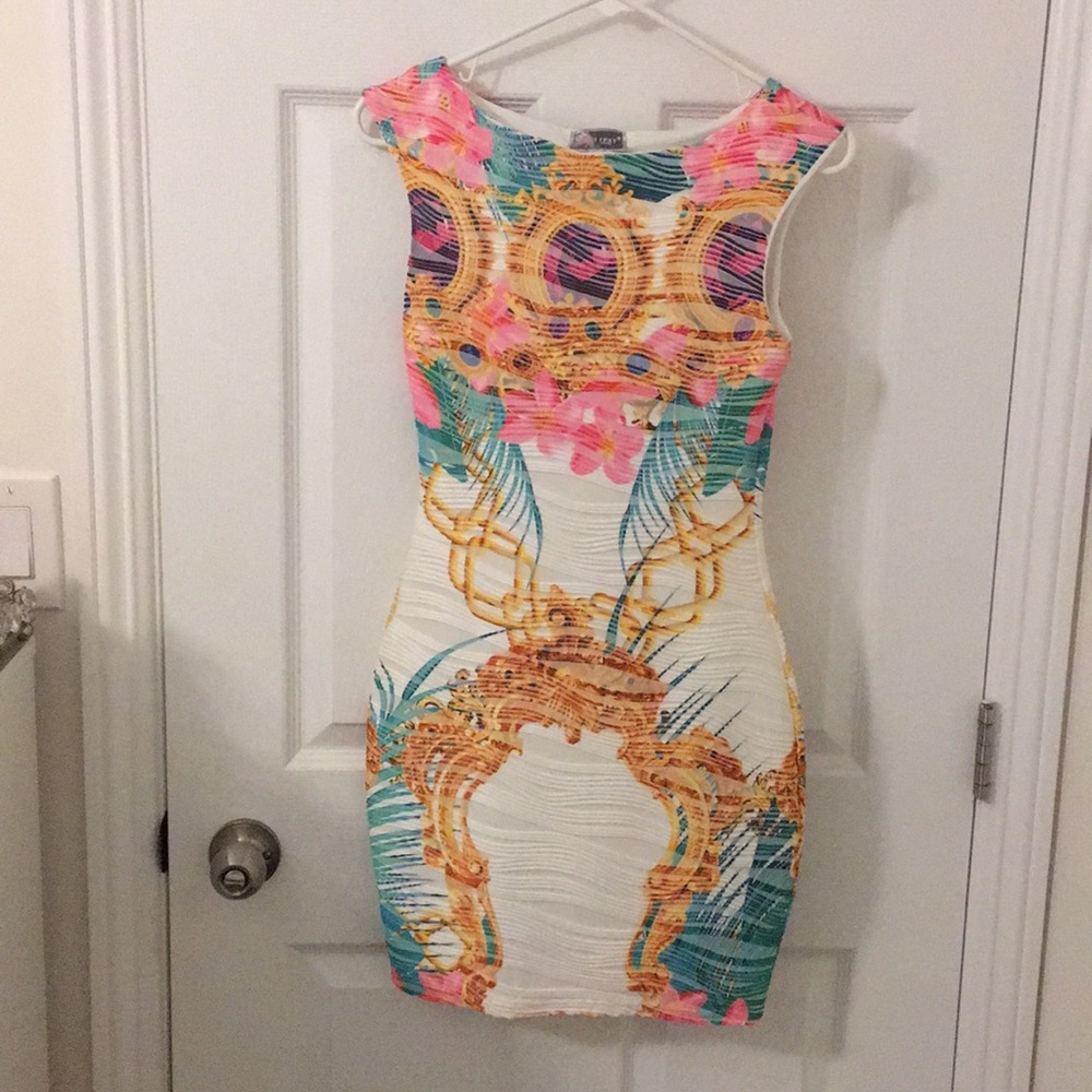 Lipsy Floral print Dress, size 6